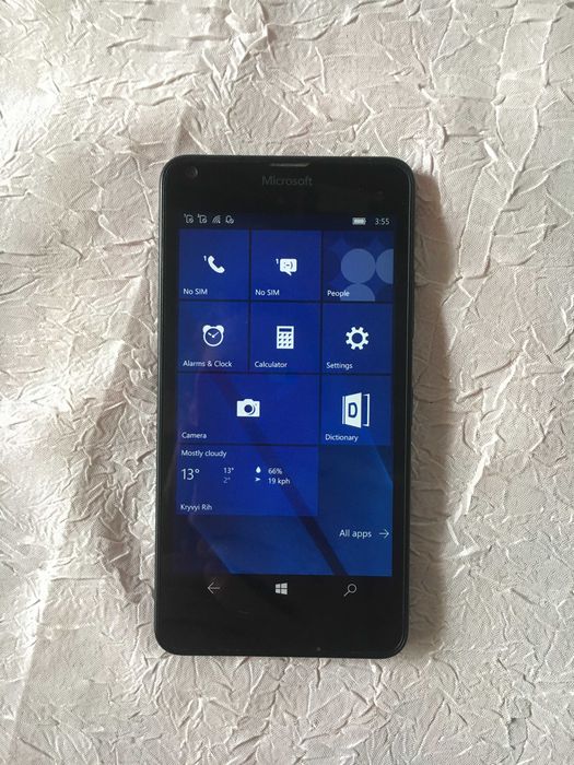 Microsoft Lumia 640 на дві сім-карти