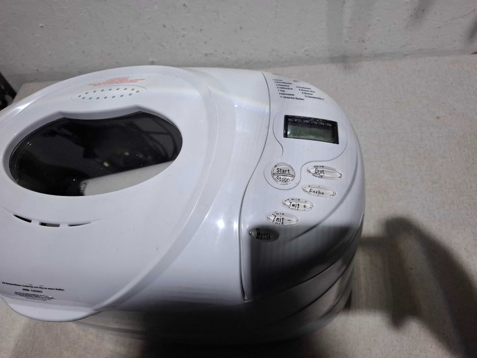 Automat do pieczenia chleba, 850 W, 1,35 kg ciasta, 11 programów, nowy