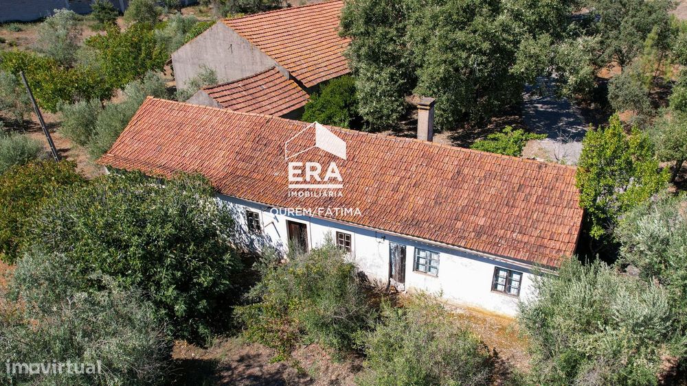 Moradia para reconstruir T5, Outeiro das Matas