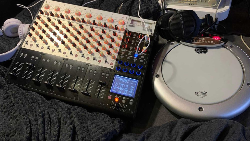 Korg Zero8 - mikser DJ interfejs nie Pioneer Ecler Rane Serato Traktor