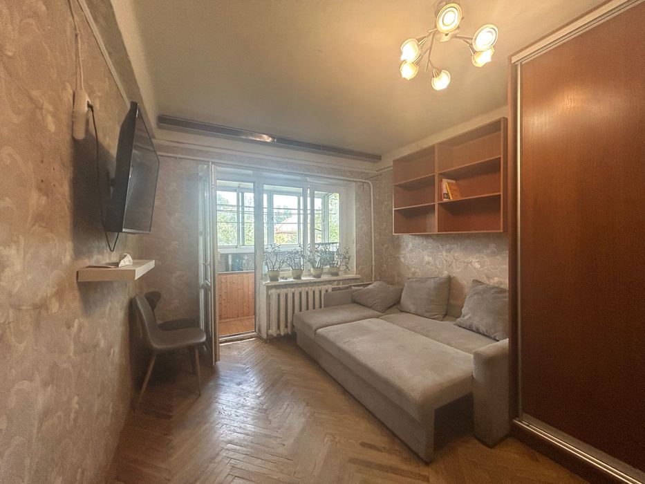 Без комісіі Продам 2к квартира Газ метро Нивки Мегамаркет