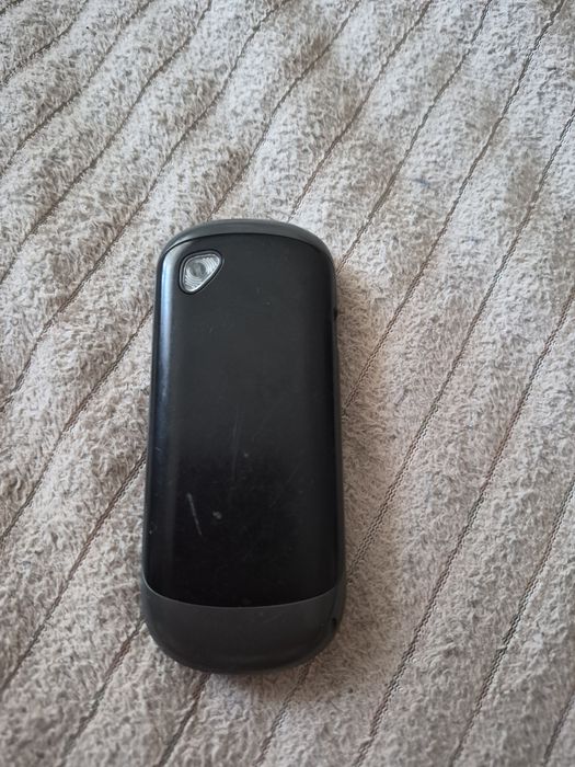 Кнопковий телефон Alcatel