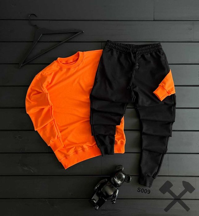 Спортивний чоловічий костюм різні кольори гарної якості