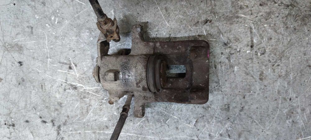 VW Golf IV Audi A3 8L Zacisk Hamulcowy Prawy Tylny Prawy Tył PT