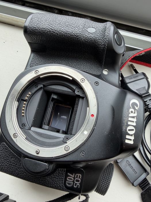 Canon 70d (corpo) igual a nova sem marcas