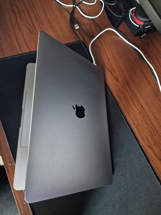 Sprzedam MacBook pro 2017. OPIS