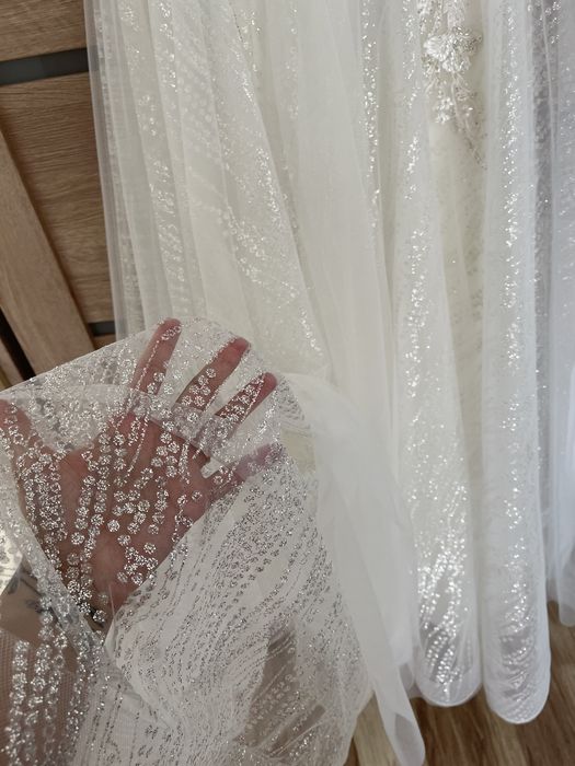 Suknia slubna z brokatem glamour 36/38