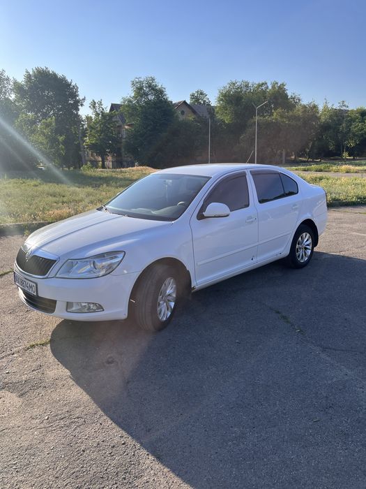 Skoda Octavia 2012 VIN TMBBA41Z5DB150495 фото оголошення 2 з 12