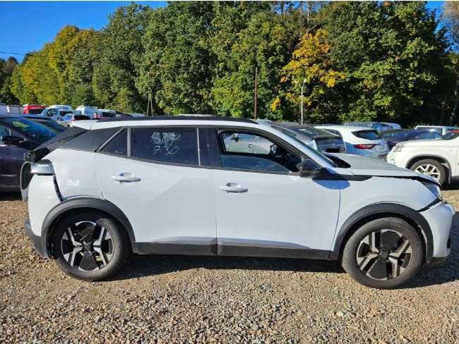 Peugeot 2008 2023 Бампер передній задній Разборка