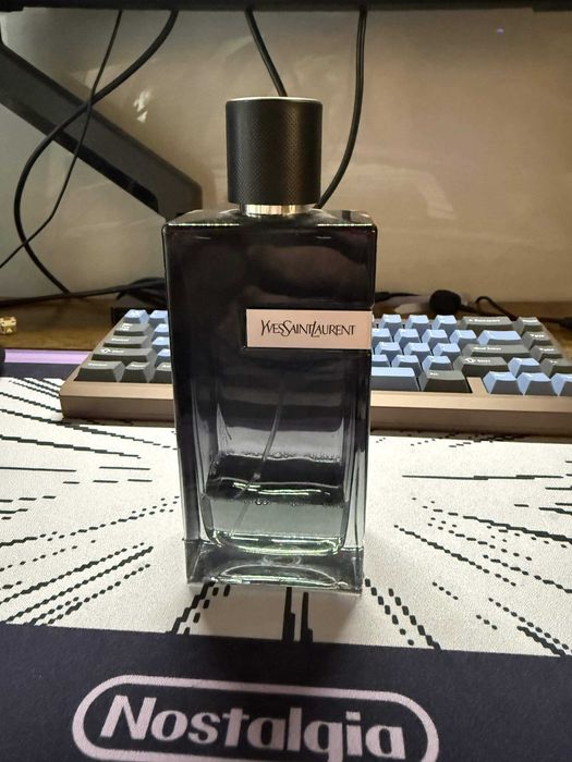 Yves Saint Laurent Y Woda perfumowana dla mężczyzn ok. 40ml opakowanie 200ml