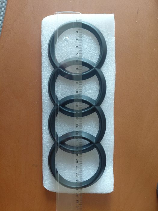 Simbolo audi grelha frontal