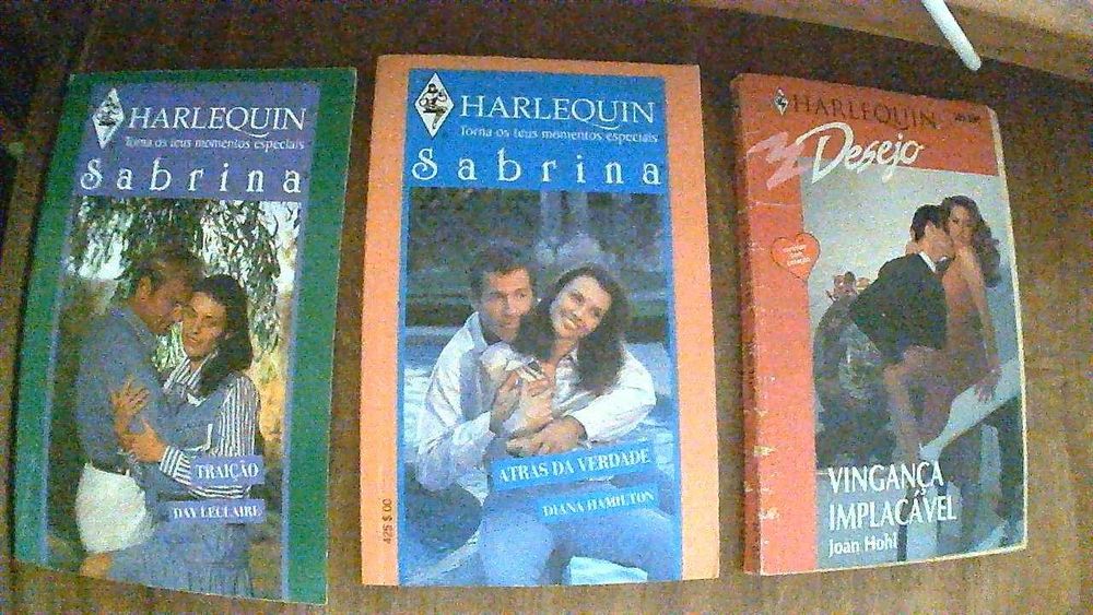 livros antigos romance e policiais cowboys