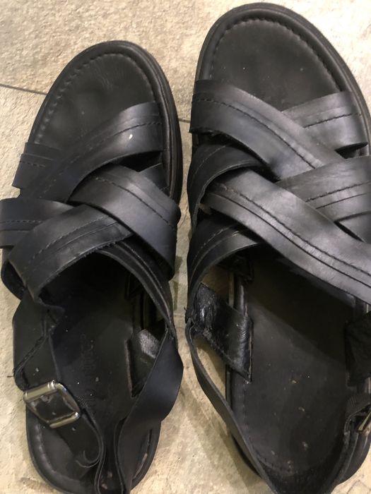 Віддам чоловіче взуття