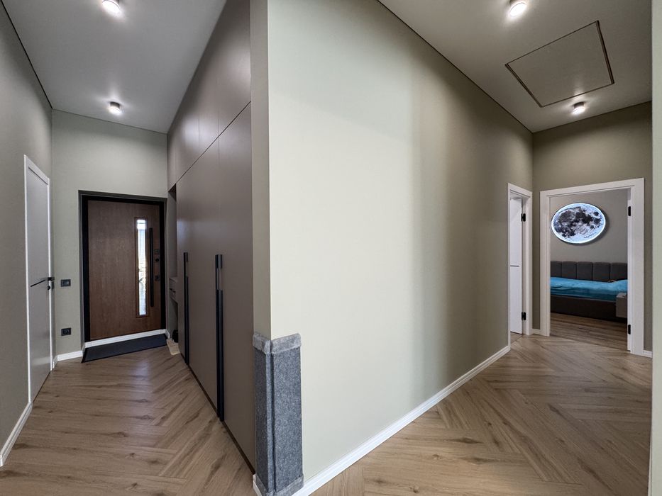 Срочно! Продам одноэтажный дом с бассейном, современный новый ремонт