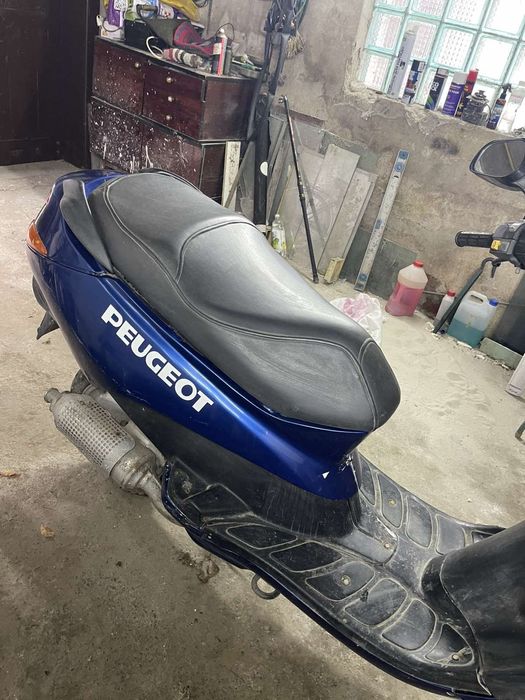 Продам скутер пежо