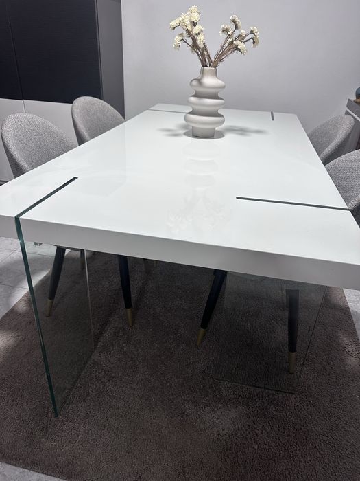 Mesa de sala de jantar
