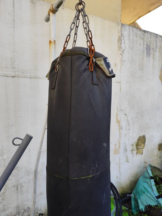 Saco de boxe 50 kg Outshock