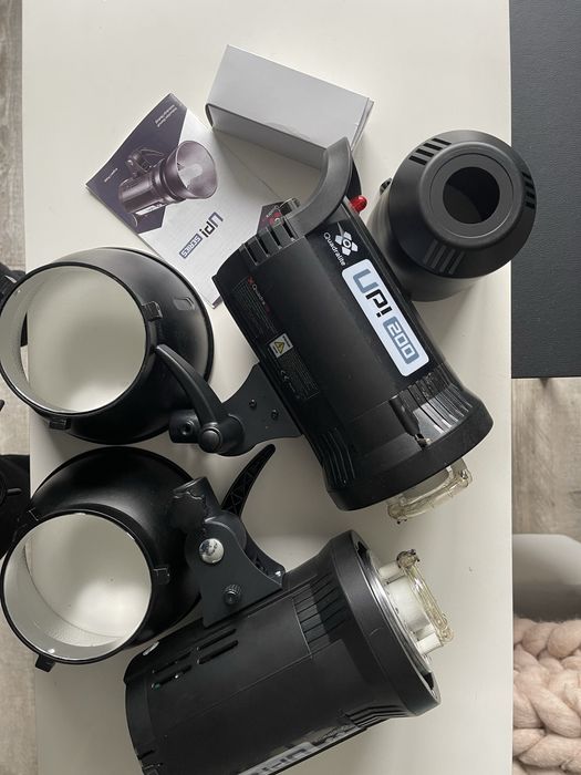 Lampy studyjne Quadralite UP! 200 2 sztuki
