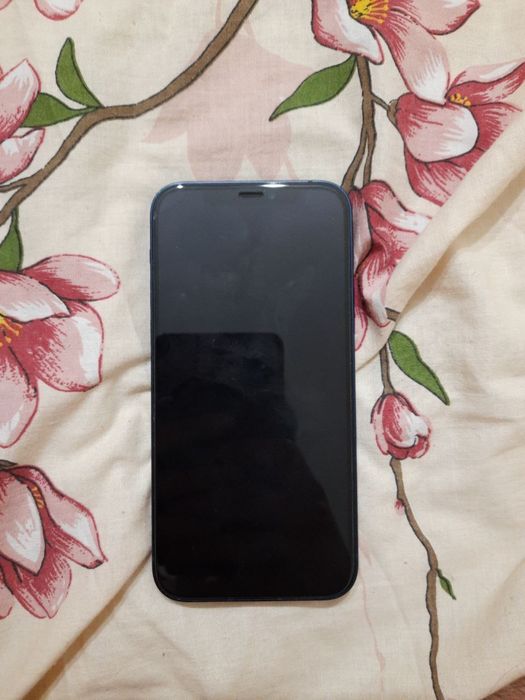 ТЕРМІНОВО! Продаю Iphone 12