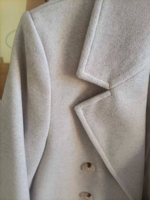 Reserved płaszcz jasny melanż XS