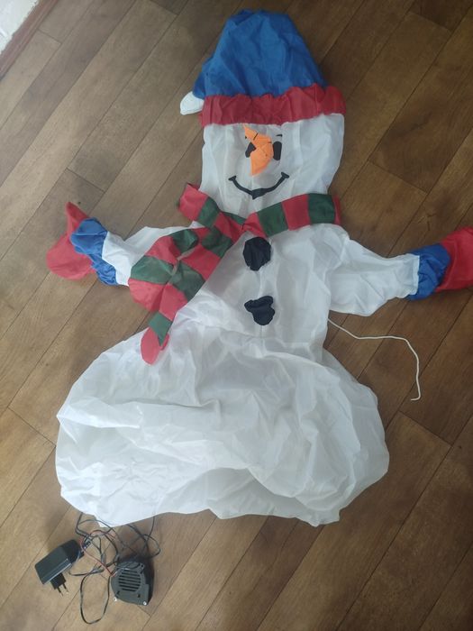 Вуличний декоративний сніговик