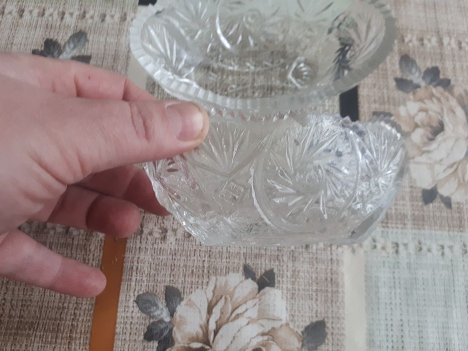 Kryształowa salaterka łodeczka