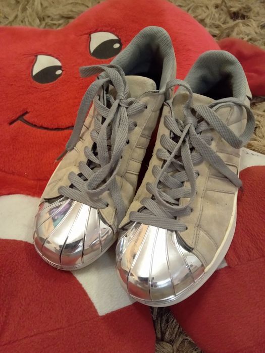 Nowe damskie sneakersy