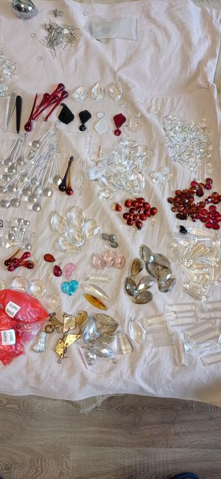 Підвіски - склянна та хрустальні на люстри и стекла до світильників