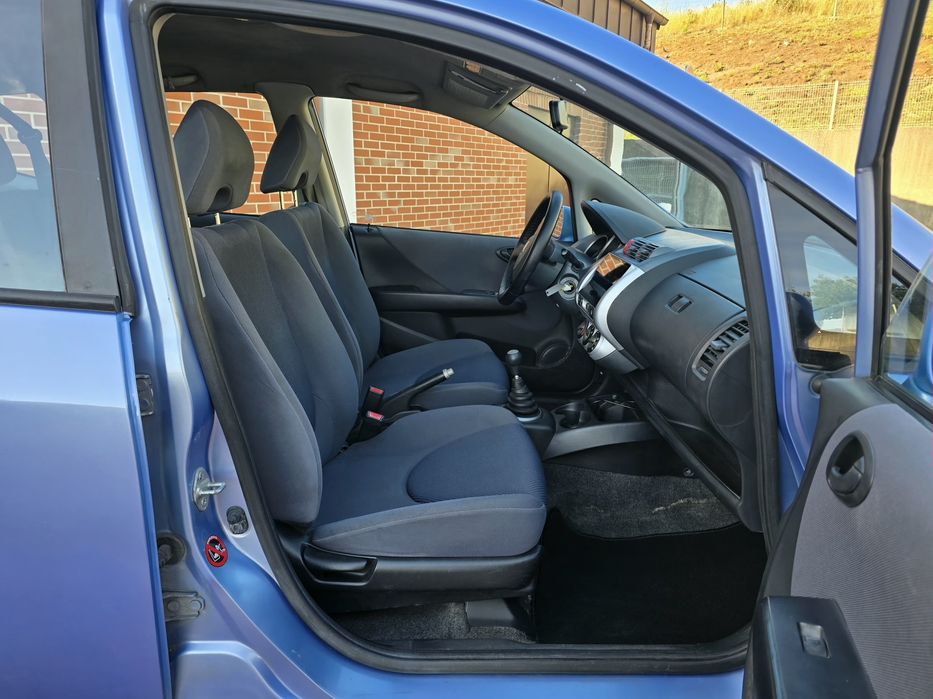 Honda Jazz 1.2 i-DSI 78cv |  AR CONDICIONADO