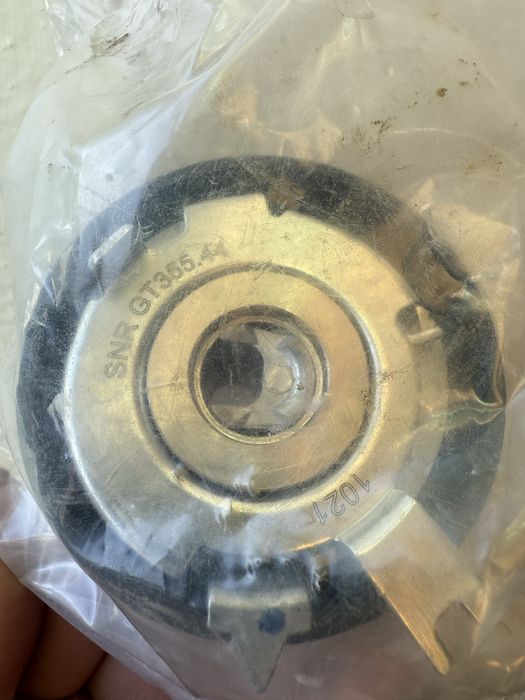 Натяжний ролик SNR GT355.44 для рено з двигуном 1.6