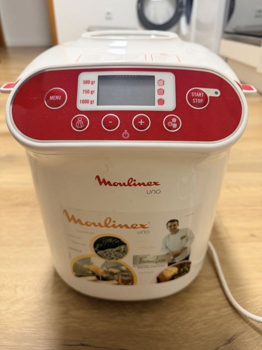 Maqulna de fazer pão moulinex