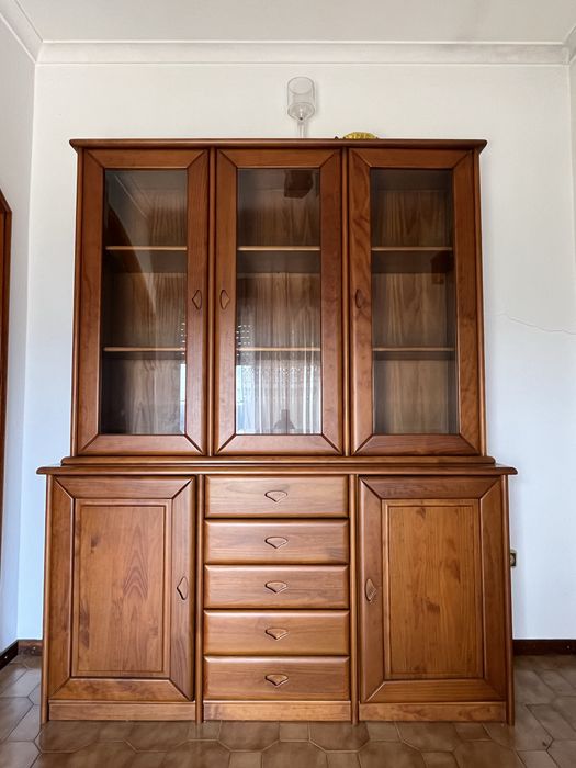 Sala de jantar completa