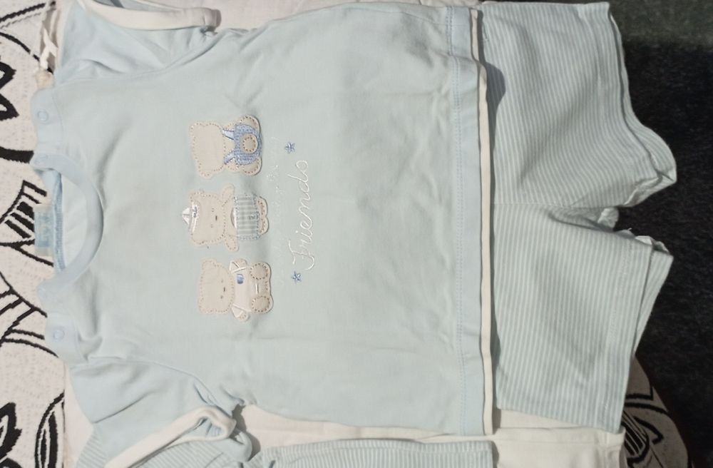 2 conjuntos t-shirt e calção Mayoral