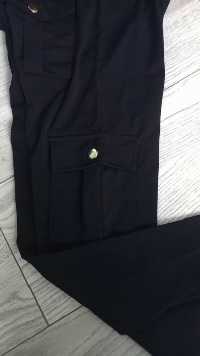 Czarne elastyczne spodnie z kieszonkami rozmiar S/M