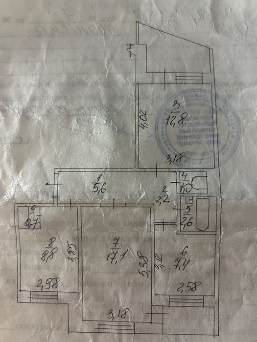 КРЕС Продаж 3 кім.квартири з окремими кімнатами, новими вікнами на 7поверсі, є дві лоджіі,кухня девять квадратів , на Нарвській поряд ріка  СЕРТИФІКАТ