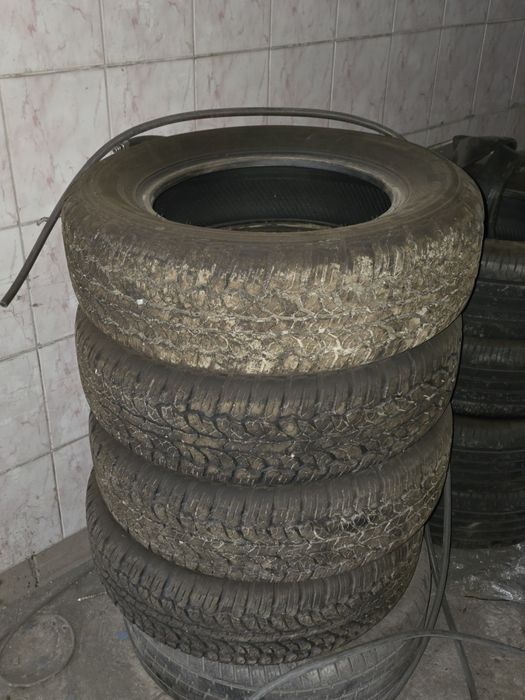 Шини резина A/T 215/70 R16 Lanvigator