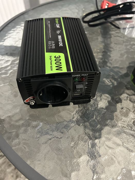 Преобразователь тока инвертер Green Gell  300v для авто и дома