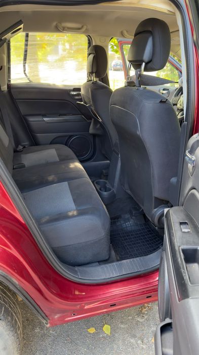 Продам Jeep Compass 2013 року 2,4 бензин
