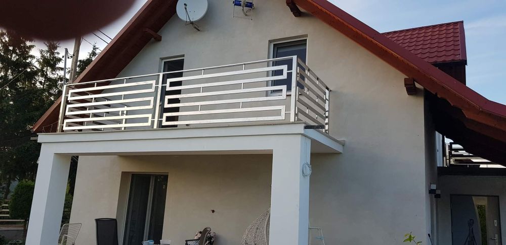 Balustrady ze stali kwasoodpornej-nierdzewnej