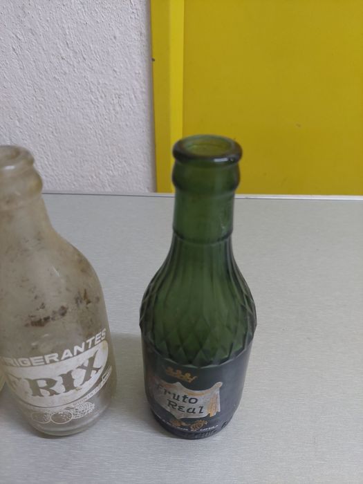 3 garrafas antigas canada dry frio fruto real