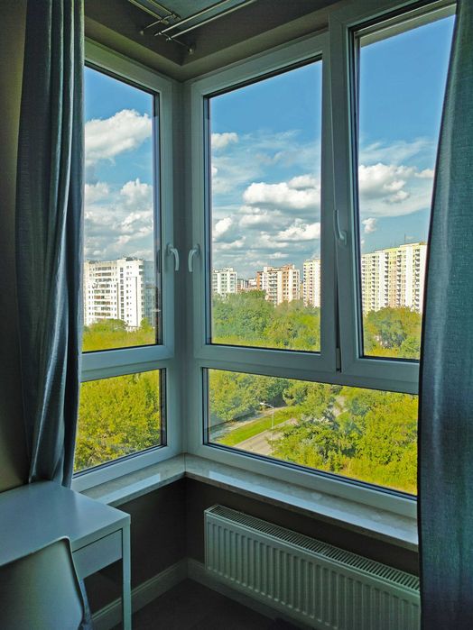 Pokój na wynajem Warszawa Bielany przestronny, z narożnym oknem