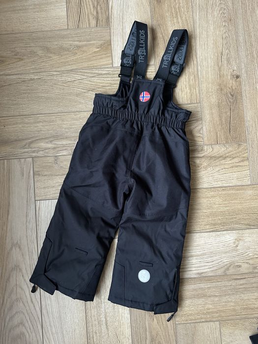 Зимова куртка та напів комбінезон, штани trollkids, не reima