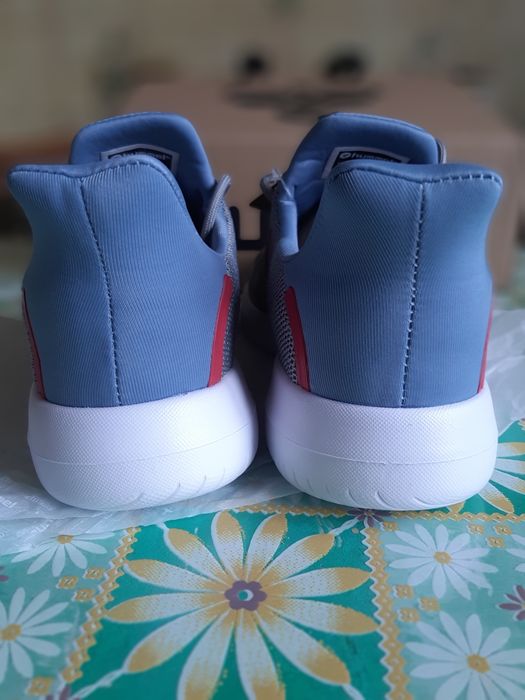Кросівки хумель hummel