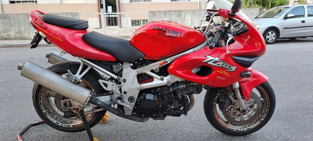 Suzuki tl 1000s vendo ou troco
