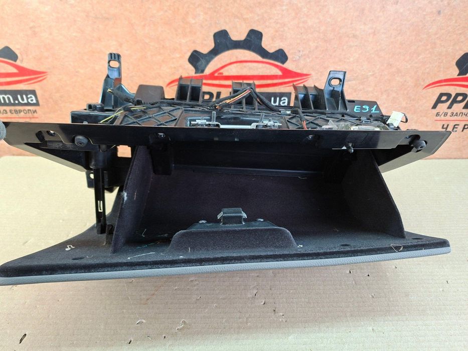 BMW 3 E90 E91 04-11 Бардачок вещевой ящик 51167075479 \ 51167120408