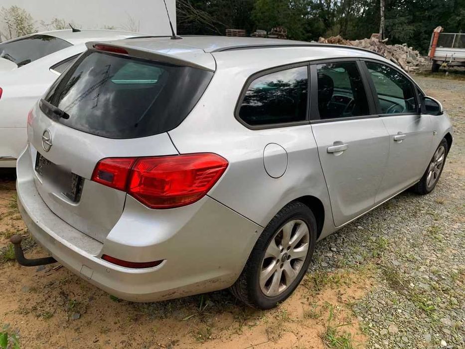 Бампер OPEL Astrta J 09-19 розборка ОПЕЛЬ Астра  09-19