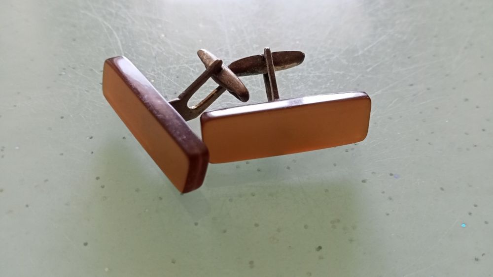 Запонки чоловічі