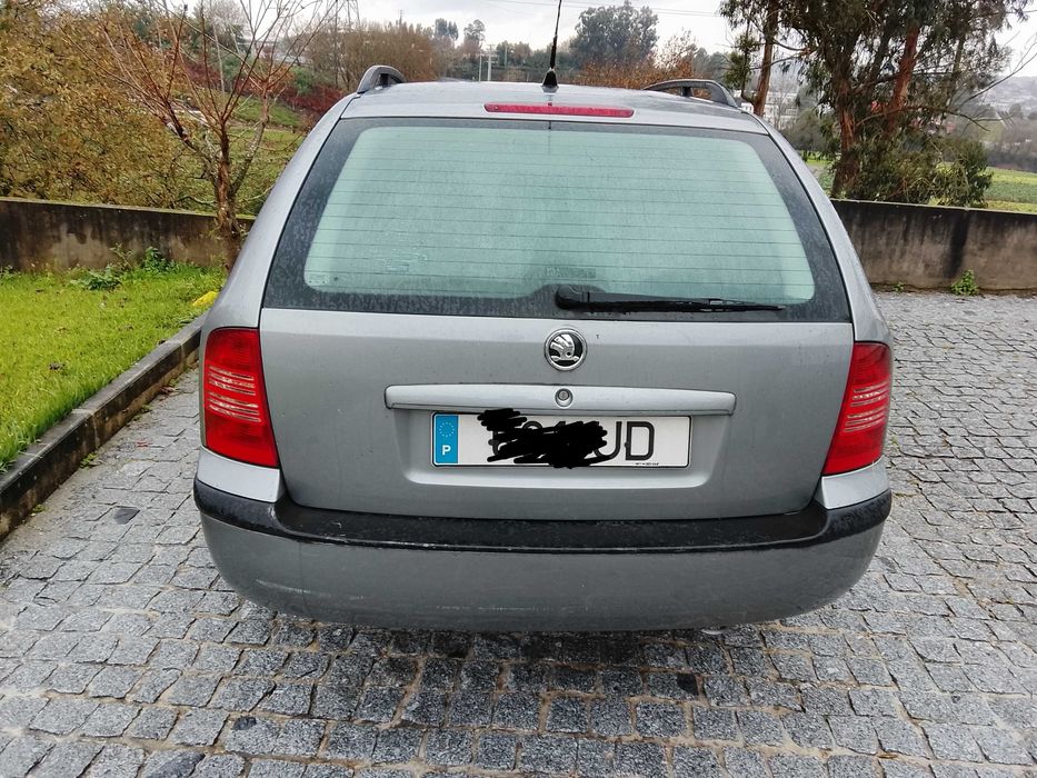 Skoda Octavia 1.6 gasolina