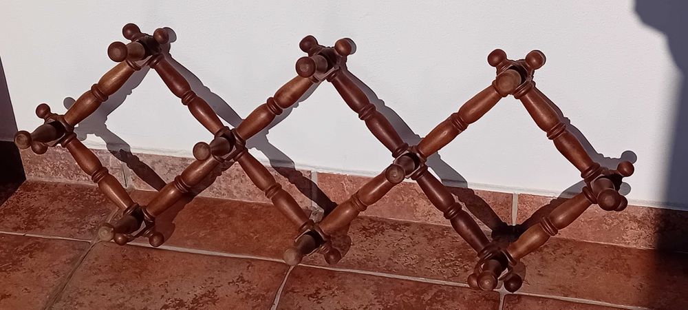 Cabide Vintage de Madeira Articulado