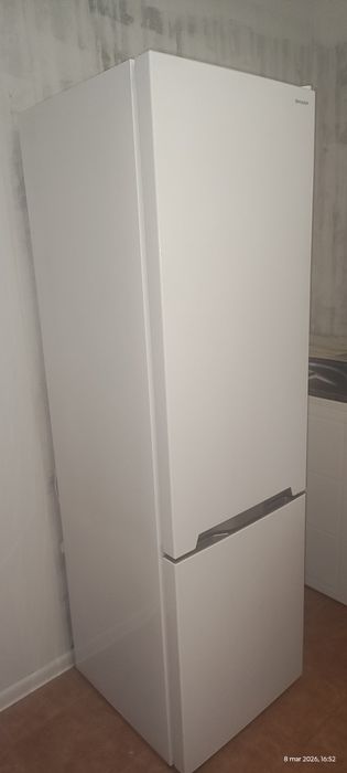 Lodówka Sharp używana